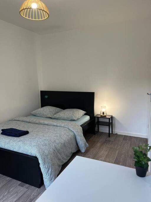 Appartement F2 De Haut Standing En Hypercentre Avec Jardin Prive A 270 M De La Gare De Mantes ! Dış mekan fotoğraf